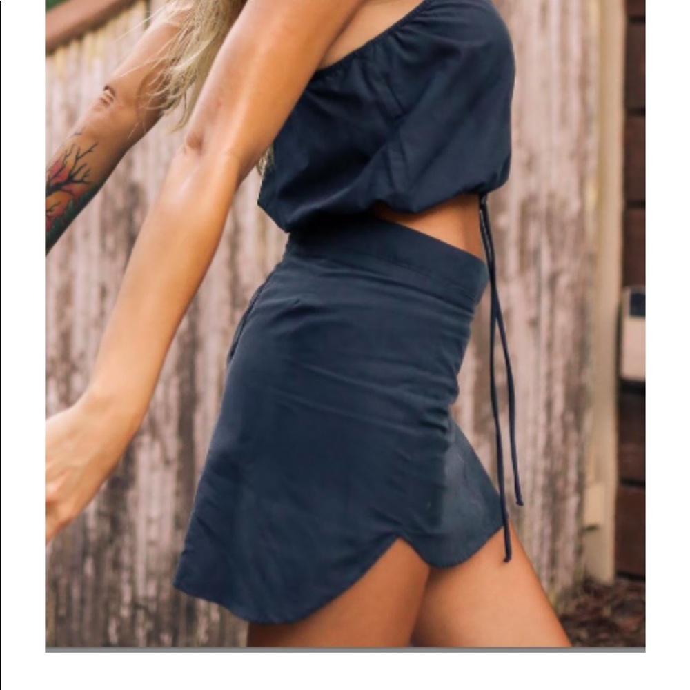 Tribe Kelly Post Surf Skirt